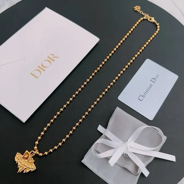 【DIOR】ネックレス、新しいネックレス万能シンプルファッションオーナメント240812 【DIOR】ネックレス、新しいネックレス万能シンプルファッションオーナメント240812