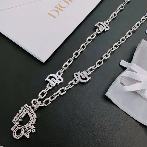 【DIOR】ネックレス、新しいネックレス万能シンプルファッションオーナメント240812 【DIOR】ネックレス、新しいネックレス万能シンプルファッションオーナメント240812