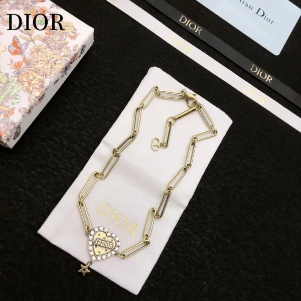 【DIOR】ネックレス、新しいネックレス万能シンプルファッションオーナメント 2473 【DIOR】ネックレス、新しいネックレス万能シンプルファッションオーナメント 2473