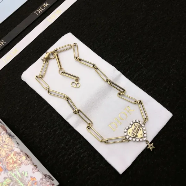 【DIOR】ネックレス、新しいネックレス万能シンプルファッションオーナメント 2473 【DIOR】ネックレス、新しいネックレス万能シンプルファッションオーナメント 2473