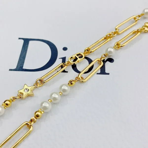 【DIOR】ネックレス、新しいネックレス万能シンプルファッションオーナメント 【DIOR】ネックレス、新しいネックレス万能シンプルファッションオーナメント