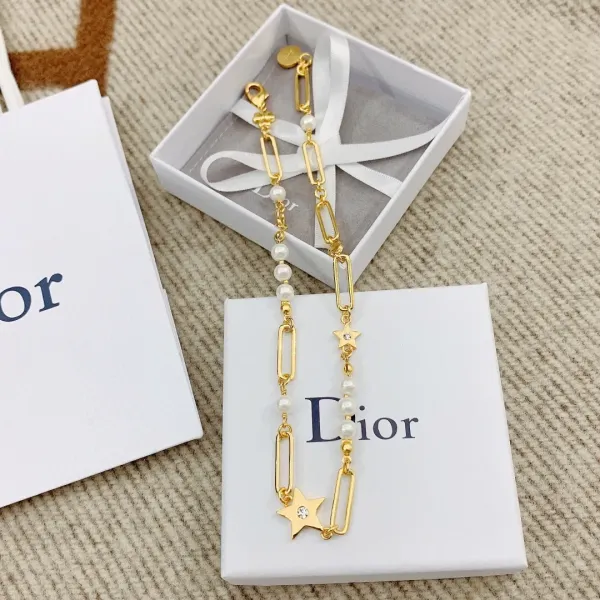 【DIOR】ネックレス、新しいネックレス万能シンプルファッションオーナメント 【DIOR】ネックレス、新しいネックレス万能シンプルファッションオーナメント