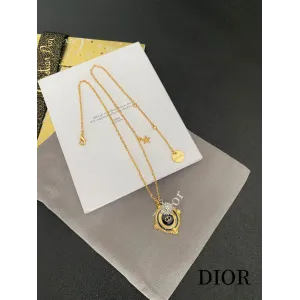 【DIOR】ネックレス、新しいネックレス万能シンプルファッションオーナメント 【DIOR】ネックレス、新しいネックレス万能シンプルファッションオーナメント