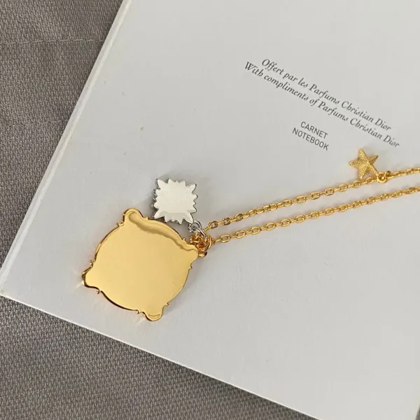 【DIOR】ネックレス、新しいネックレス万能シンプルファッションオーナメント 【DIOR】ネックレス、新しいネックレス万能シンプルファッションオーナメント