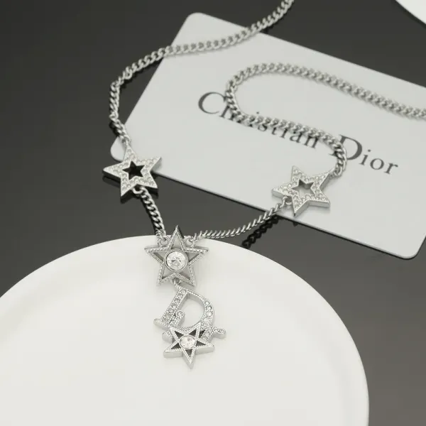 【DIOR】ネックレス、新しいネックレス万能シンプルファッションオーナメント 【DIOR】ネックレス、新しいネックレス万能シンプルファッションオーナメント