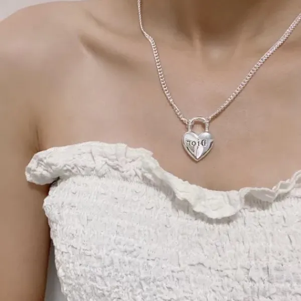 【DIOR】ネックレス、新しいネックレス万能シンプルファッションオーナメント 【DIOR】ネックレス、新しいネックレス万能シンプルファッションオーナメント