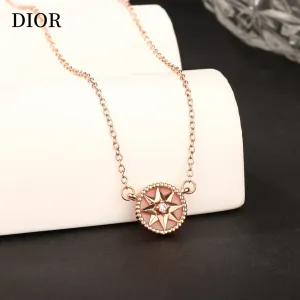 【DIOR】ネックレス、新しいネックレス万能シンプルファッションオーナメント 【DIOR】ネックレス、新しいネックレス万能シンプルファッションオーナメント