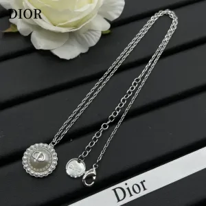 【DIOR】ネックレス、新しいネックレス万能シンプルファッションオーナメント 【DIOR】ネックレス、新しいネックレス万能シンプルファッションオーナメント