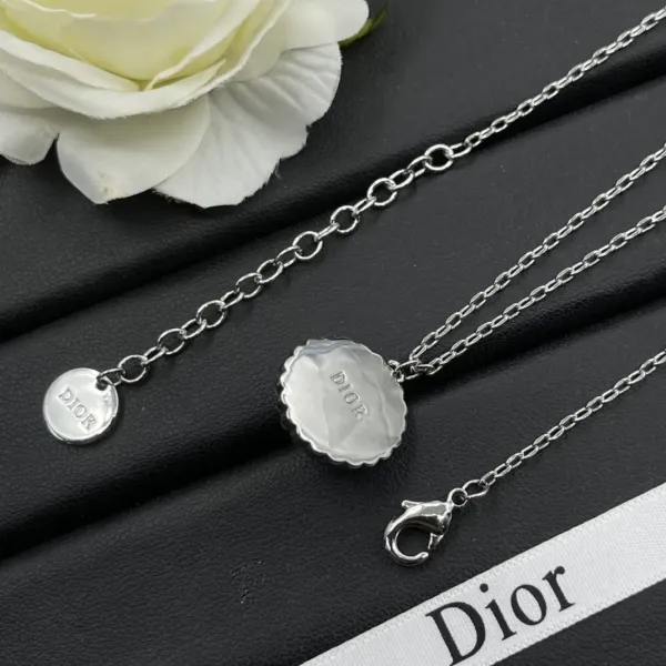 【DIOR】ネックレス、新しいネックレス万能シンプルファッションオーナメント