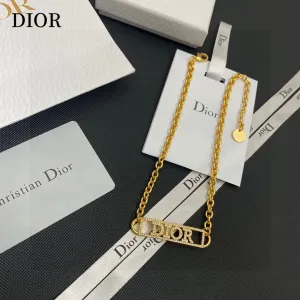 【DIOR】ネックレス、新しいネックレス万能シンプルファッションオーナメント 【DIOR】ネックレス、新しいネックレス万能シンプルファッションオーナメント