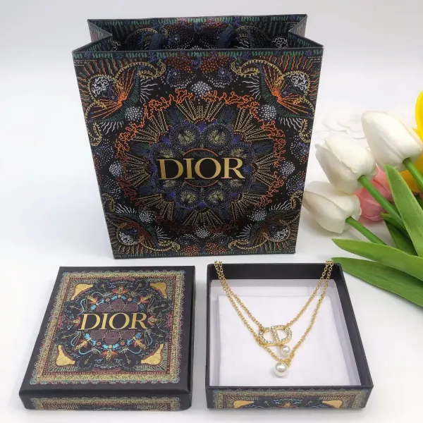 【DIOR】ネックレス、新しいネックレス万能シンプルファッションオーナメント 【DIOR】ネックレス、新しいネックレス万能シンプルファッションオーナメント