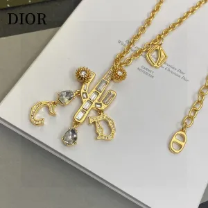 【DIOR】ネックレス、新しいネックレス万能シンプルファッションオーナメント 【DIOR】ネックレス、新しいネックレス万能シンプルファッションオーナメント