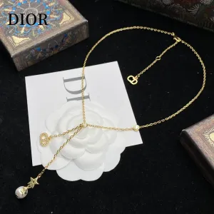 【DIOR】ネックレス、新しいネックレス万能シンプルファッションオーナメント 【DIOR】ネックレス、新しいネックレス万能シンプルファッションオーナメント