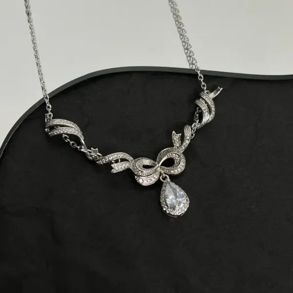 【DIOR】ネックレス、新しいネックレス万能シンプルファッションオーナメント 【DIOR】ネックレス、新しいネックレス万能シンプルファッションオーナメント