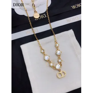 【DIOR】ネックレス、新しいネックレス万能シンプルファッションオーナメント 【DIOR】ネックレス、新しいネックレス万能シンプルファッションオーナメント
