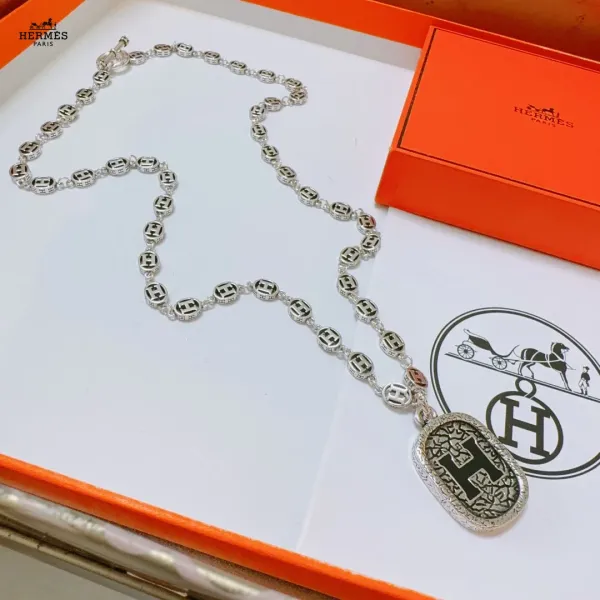 【HERMES】ネックレス、新しいネックレス万能シンプルファッションオーナメント 240730 【HERMES】ネックレス、新しいネックレス万能シンプルファッションオーナメント 240730