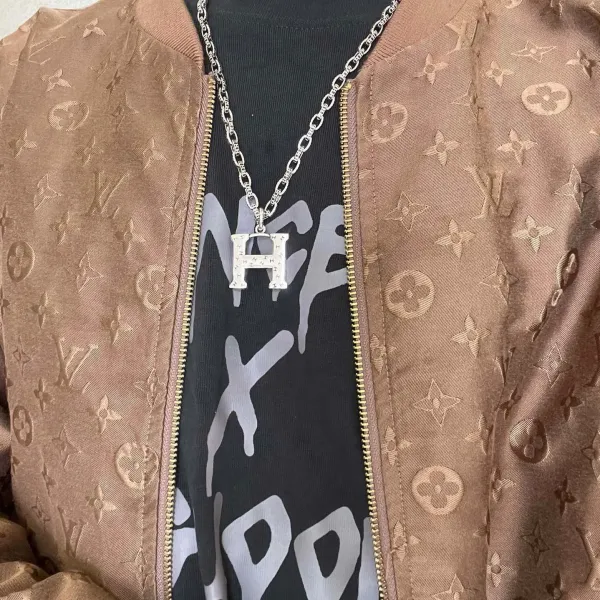 【HERMES】ネックレス、新しいネックレス万能シンプルファッションオーナメント 2473 【HERMES】ネックレス、新しいネックレス万能シンプルファッションオーナメント 2473