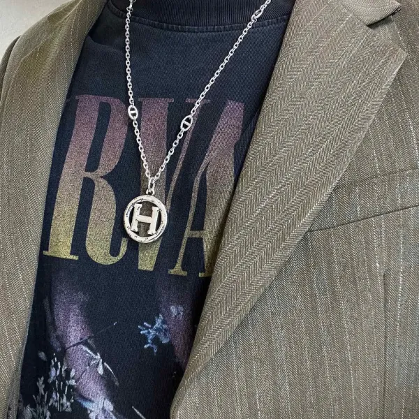 【HERMES】ネックレス、新しいネックレス万能シンプルファッションオーナメント 2473 【HERMES】ネックレス、新しいネックレス万能シンプルファッションオーナメント 2473