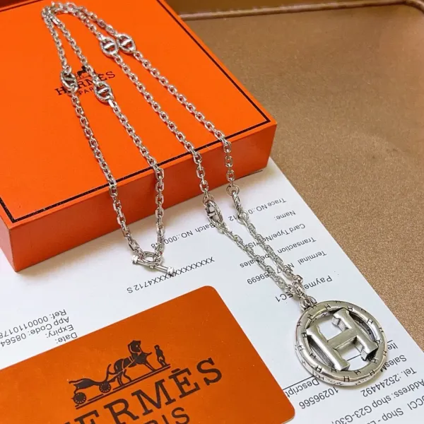【HERMES】ネックレス、新しいネックレス万能シンプルファッションオーナメント 2473 【HERMES】ネックレス、新しいネックレス万能シンプルファッションオーナメント 2473