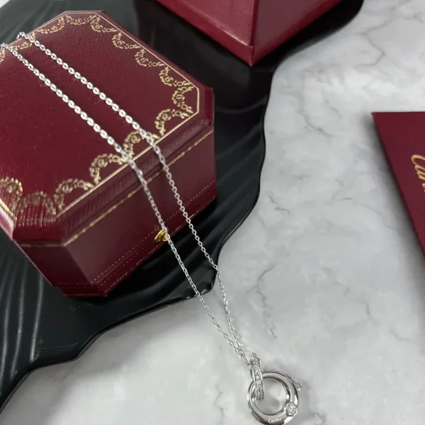 【CARTIER】ネックレス、新しいネックレス万能シンプルファッションオーナメント 2472 【CARTIER】ネックレス、新しいネックレス万能シンプルファッションオーナメント 2472