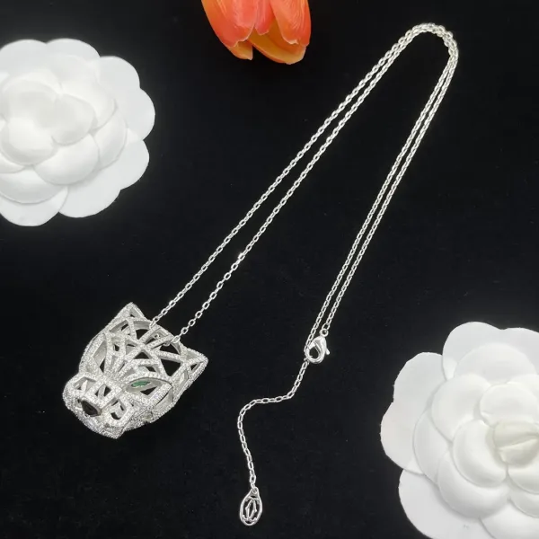【CARTIER】ネックレス、新しいネックレス万能シンプルファッションオーナメント 2472 【CARTIER】ネックレス、新しいネックレス万能シンプルファッションオーナメント 2472