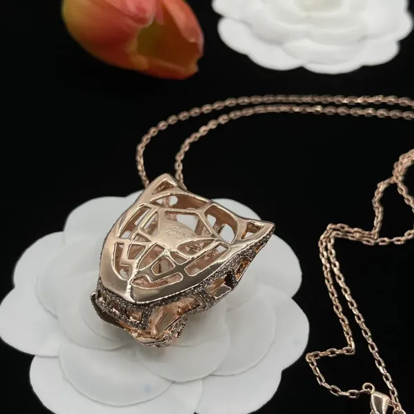 【CARTIER】ネックレス、新しいネックレス万能シンプルファッションオーナメント 2472 【CARTIER】ネックレス、新しいネックレス万能シンプルファッションオーナメント 2472
