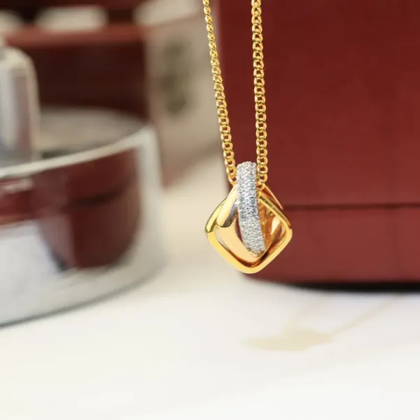 【CARTIER】ネックレス、新しいネックレス万能シンプルファッションオーナメント 2472 【CARTIER】ネックレス、新しいネックレス万能シンプルファッションオーナメント 2472