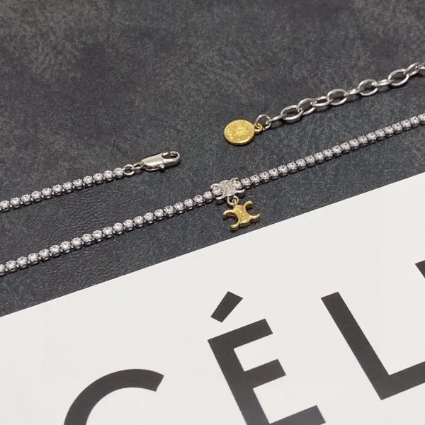 【CELINE】ネックレス、新しいネックレス万能シンプルファッションオーナメント 【CELINE】ネックレス、新しいネックレス万能シンプルファッションオーナメント