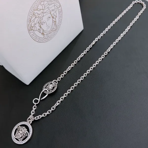 【VERSACE】ネックレス、新しいネックレス万能シンプルファッションオーナメント 2474 【VERSACE】ネックレス、新しいネックレス万能シンプルファッションオーナメント 2474