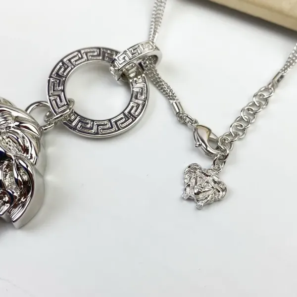 【VERSACE】ネックレス、新しいネックレス万能シンプルファッションオーナメント 2474 【VERSACE】ネックレス、新しいネックレス万能シンプルファッションオーナメント 2474