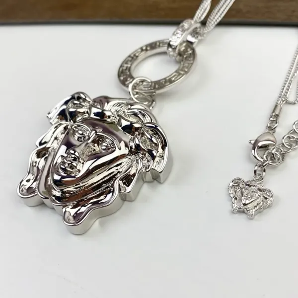 【VERSACE】ネックレス、新しいネックレス万能シンプルファッションオーナメント 2474 【VERSACE】ネックレス、新しいネックレス万能シンプルファッションオーナメント 2474