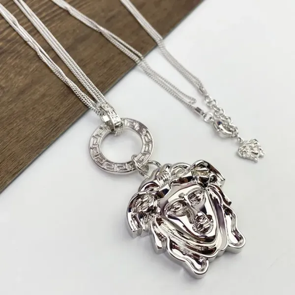 【VERSACE】ネックレス、新しいネックレス万能シンプルファッションオーナメント 2474 【VERSACE】ネックレス、新しいネックレス万能シンプルファッションオーナメント 2474