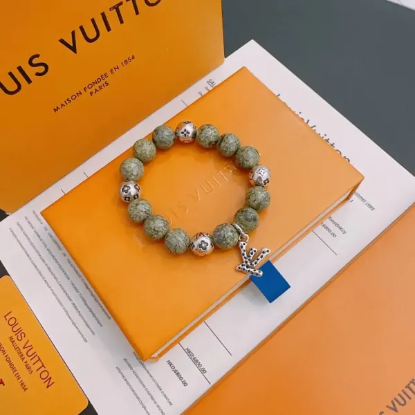 【LOUIS VUITTON】ブレスレット、ファッションシンプルなスタイル240813 【LOUIS VUITTON】ブレスレット、ファッションシンプルなスタイル240813