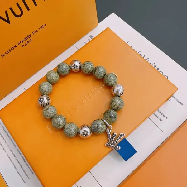 【LOUIS VUITTON】ブレスレット、ファッションシンプルなスタイル240813 【LOUIS VUITTON】ブレスレット、ファッションシンプルなスタイル240813
