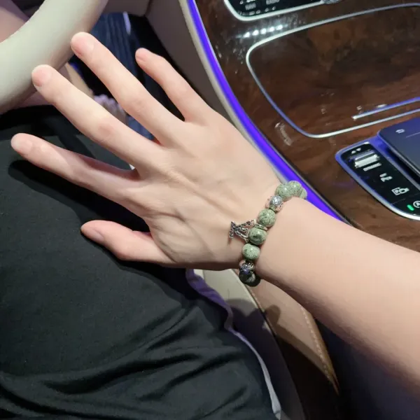【LOUIS VUITTON】ブレスレット、ファッションシンプルなスタイル240813 【LOUIS VUITTON】ブレスレット、ファッションシンプルなスタイル240813