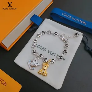【LOUIS VUITTON】ブレスレット、ファッションシンプルなスタイル 240728 【LOUIS VUITTON】ブレスレット、ファッションシンプルなスタイル 240728