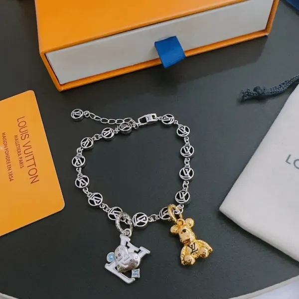 【LOUIS VUITTON】ブレスレット、ファッションシンプルなスタイル 240728 【LOUIS VUITTON】ブレスレット、ファッションシンプルなスタイル 240728