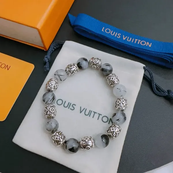 【LOUIS VUITTON】ブレスレット、ファッションシンプルなスタイル 240728 【LOUIS VUITTON】ブレスレット、ファッションシンプルなスタイル 240728