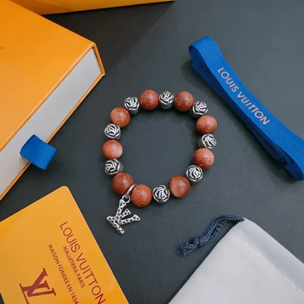 【LOUIS VUITTON】ブレスレット、ファッションシンプルなスタイル 240728 【LOUIS VUITTON】ブレスレット、ファッションシンプルなスタイル 240728