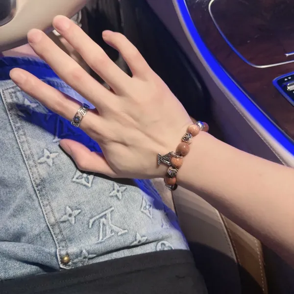【LOUIS VUITTON】ブレスレット、ファッションシンプルなスタイル 240728 【LOUIS VUITTON】ブレスレット、ファッションシンプルなスタイル 240728