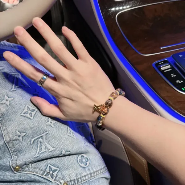 【LOUIS VUITTON】ブレスレット、ファッションシンプルなスタイル 240728 【LOUIS VUITTON】ブレスレット、ファッションシンプルなスタイル 240728