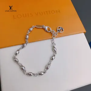【 LOUIS VUITTON】ブレスレット、ファッションシンプルなスタイル 2472 【 LOUIS VUITTON】ブレスレット、ファッションシンプルなスタイル 2472