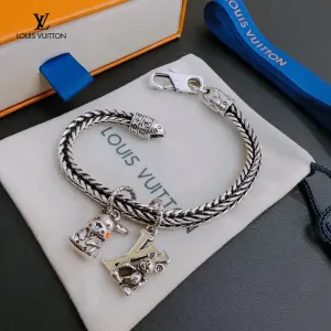 【 LOUIS VUITTON】ブレスレット、ファッションシンプルなスタイル 2472 【 LOUIS VUITTON】ブレスレット、ファッションシンプルなスタイル 2472