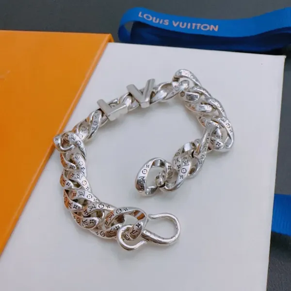 【 LOUIS VUITTON】ブレスレット、ファッションシンプルなスタイル 2472