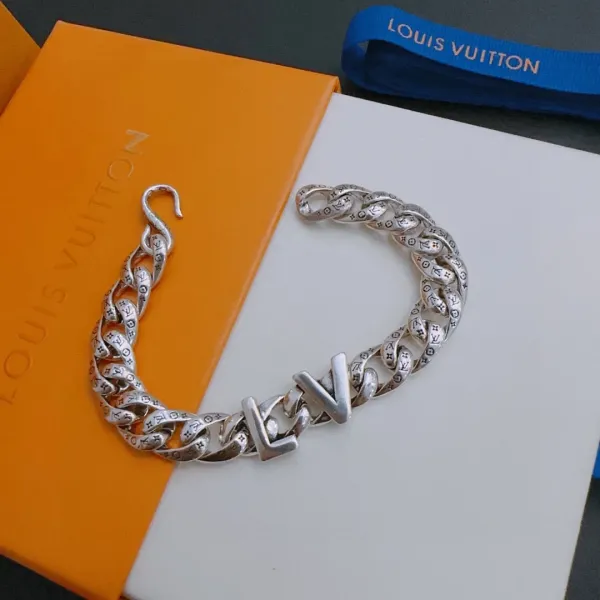 【 LOUIS VUITTON】ブレスレット、ファッションシンプルなスタイル 2472