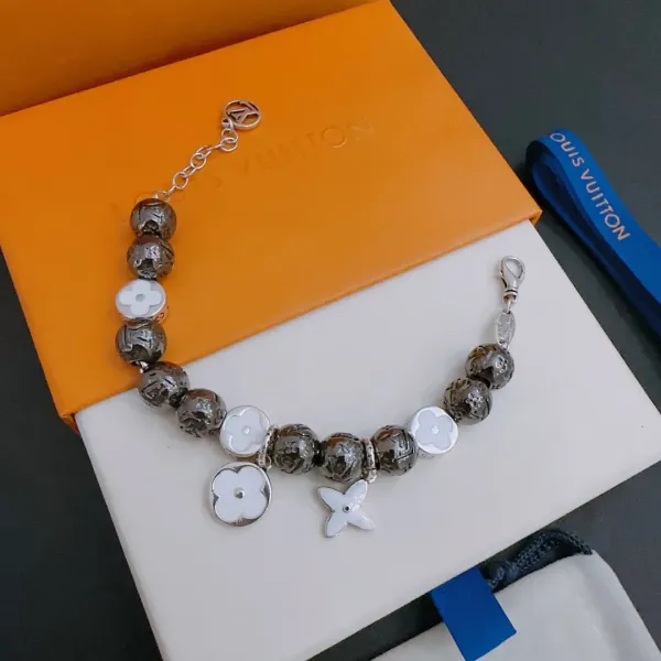 【 LOUIS VUITTON】ブレスレット、ファッションシンプルなスタイル 2472