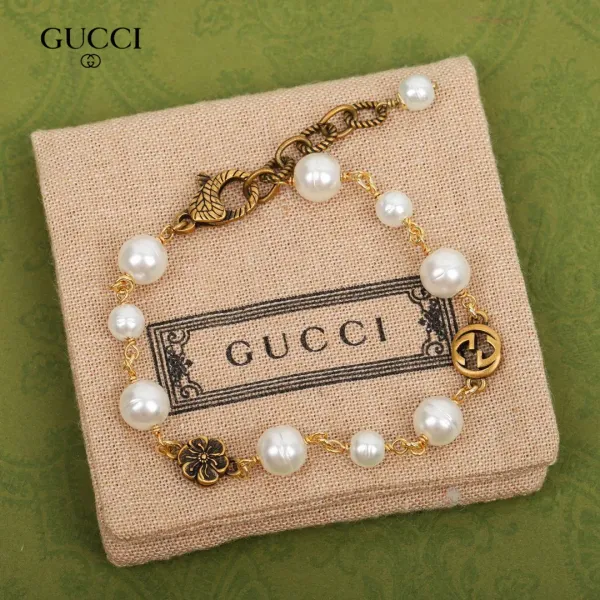 【GUCCI】ブレスレット、ファッションシンプルなスタイル 【GUCCI】ブレスレット、ファッションシンプルなスタイル