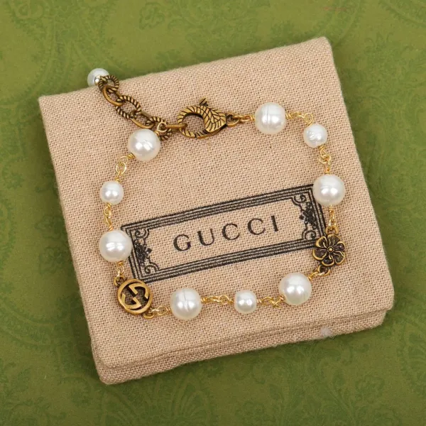 【GUCCI】ブレスレット、ファッションシンプルなスタイル 【GUCCI】ブレスレット、ファッションシンプルなスタイル