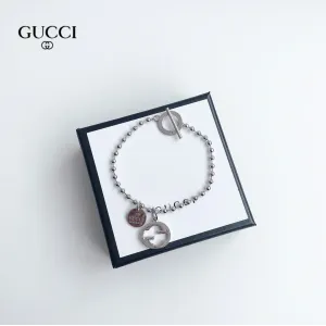 【GUCCI】ブレスレット、ファッションシンプルなスタイル 【GUCCI】ブレスレット、ファッションシンプルなスタイル