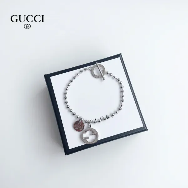 【GUCCI】ブレスレット、ファッションシンプルなスタイル 【GUCCI】ブレスレット、ファッションシンプルなスタイル